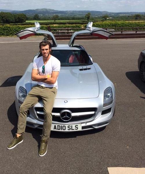 Gareth Bale Auto Vivendi 2015